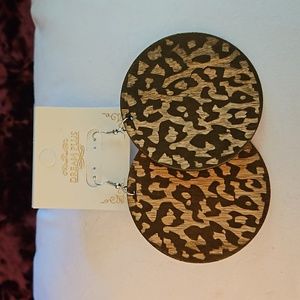 Dream Plus wooden leopard 🐆 print earrings